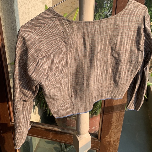 HANDLOOM: elegant, graceful. cotton khadi saree blouse. 3/4 sleeves. never worn. - Picture 3 of 3